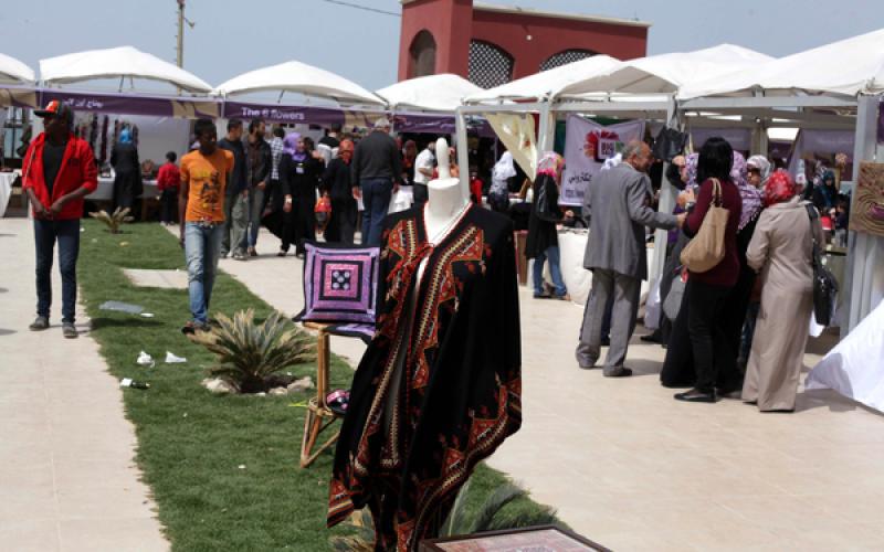 صور: معرض "منتجات نسائنا" بغزة