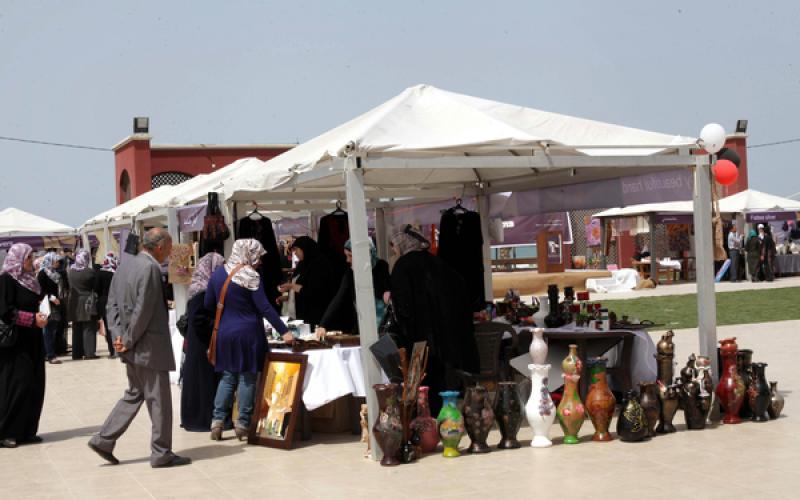 صور: معرض "منتجات نسائنا" بغزة