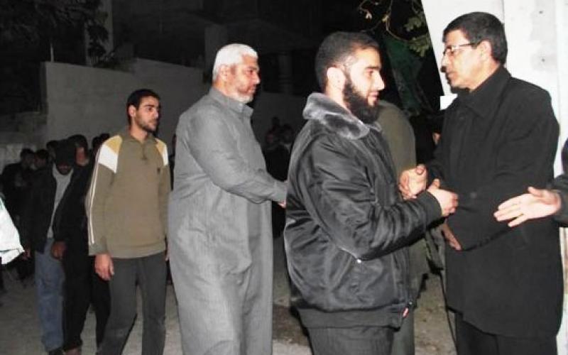 بالصور: حماس تنظم أمسية الوفاء للشهداء بالنصيرات