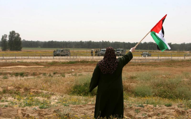 صور: إحياء "يوم الأرض" على حدود غزة
