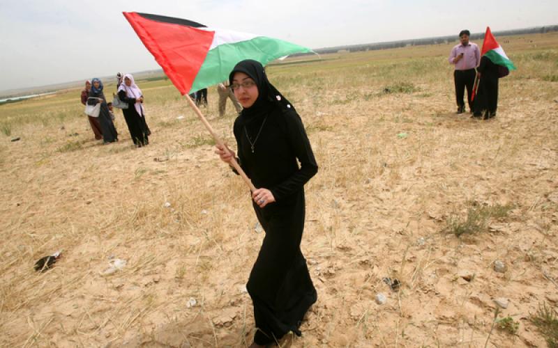 صور: إحياء "يوم الأرض" على حدود غزة