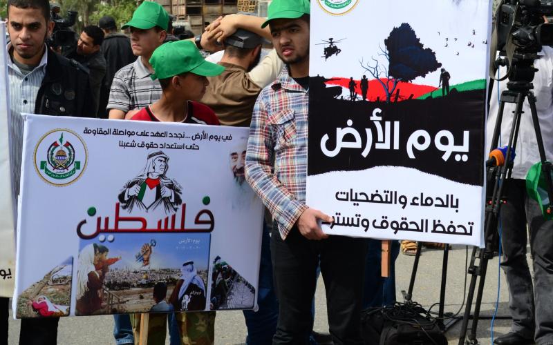 صور: إحياء "يوم الأرض" على حدود غزة