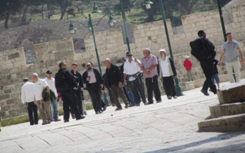 بالصور: إصابات في مواجهات بـ"الأقصى"