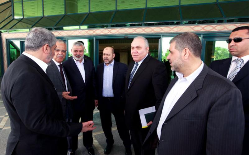 صور:مشعل وهنية يزوران المخابرات المصرية