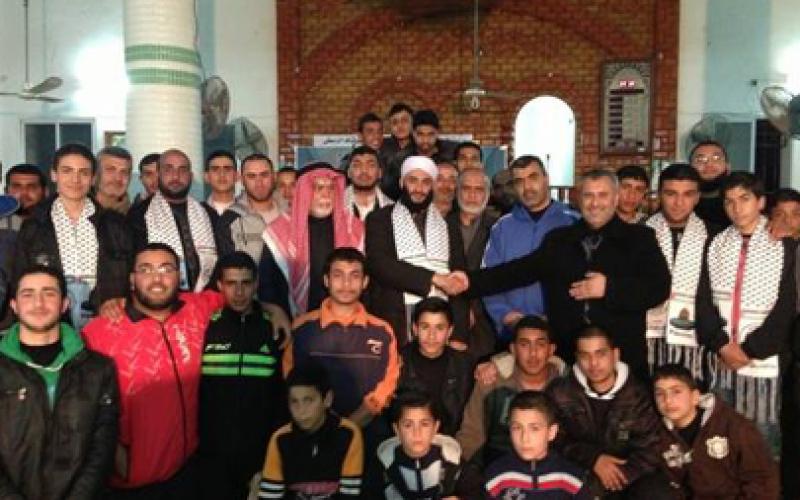 بالصور: أمسية قرآنية في مسجد بلال بدير البلح
