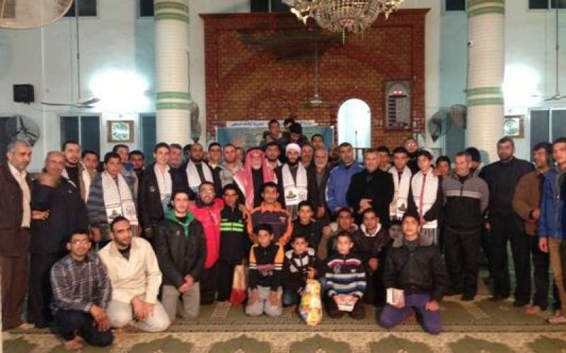 بالصور: أمسية قرآنية في مسجد بلال بدير البلح