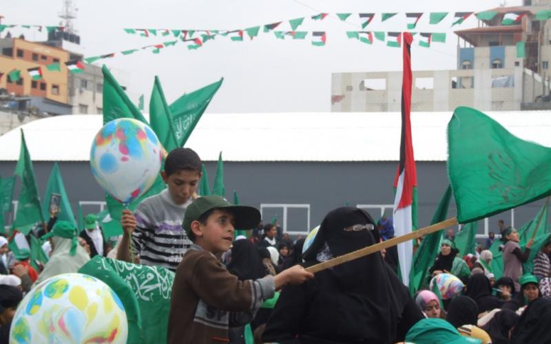 صور: أطفال يشاركون في مهرجان "حماس"