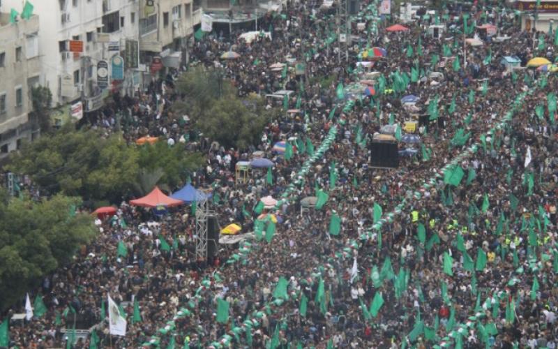صور: الحشد الأكبر في غزة منذ سنوات