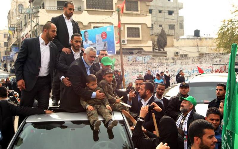 صور: رئيس الوزراء هنية خلال المهرجان