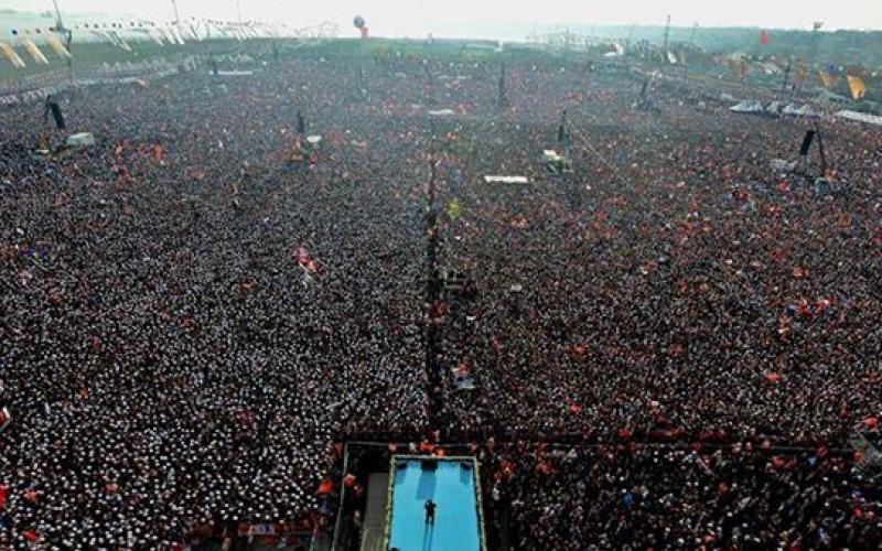 صور: 2 مليون بمهرجان انتخابي بحضور أردوغان