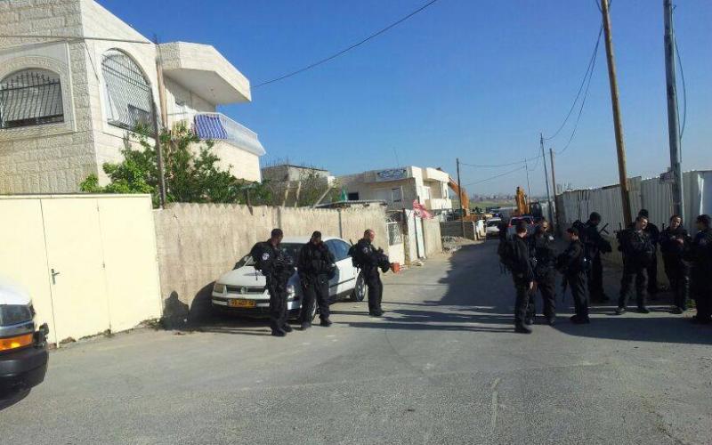 صور: جرافات الاحتلال تهدم منشآت بالقدس