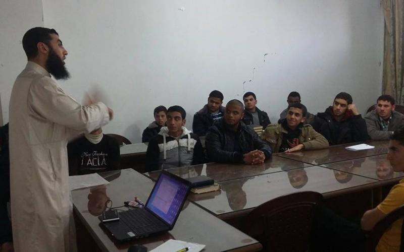 "الطلائع" تنظم دورة "فن القيادة" بالنصيرات