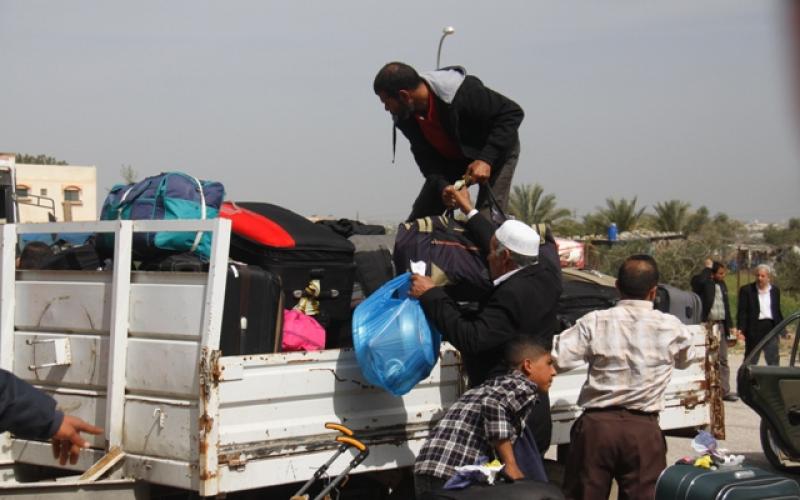 بالصور: معبر رفح.. خروج من عنق الزجاجة