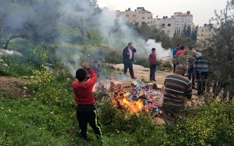 صور: حرق منتوجات إسرائيلية بنابلس