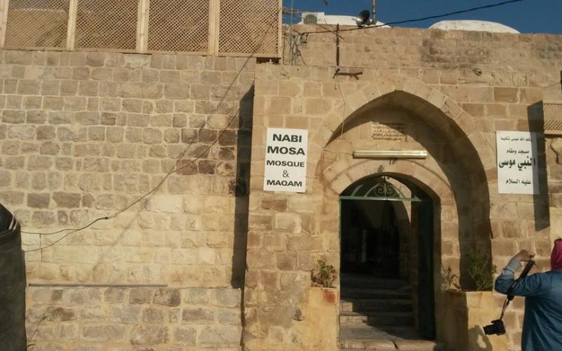 صور: مقام النبي موسى قرب أريحا