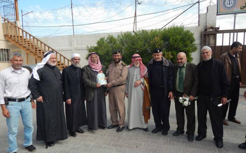 بالصور: بلدية دير البلح تكرم 650 شرطيًا