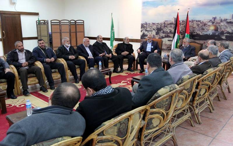 صور: لقاء حماس والجهاد بمنزل هنية