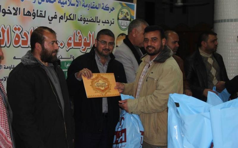 بالصور: "البلد" ينظم لقاء"عهد الوفاء لدماء الشهداء" بدير البلح