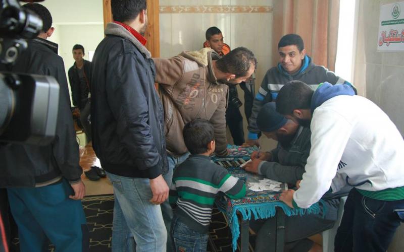 صور: ‏يوم طبي مجاني في ذكرى الياسين‏ بدير البلح