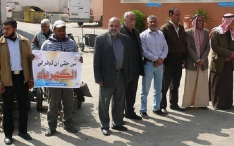 بالصور: بلدية دير البلح تطالب بحل أزمة الكهرباء