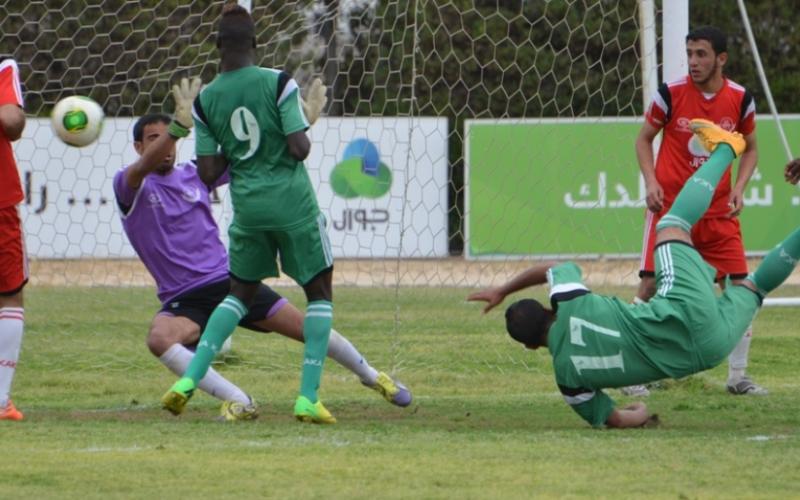 صور: اتحاد الشجاعية يتصدر الدوري الغزي