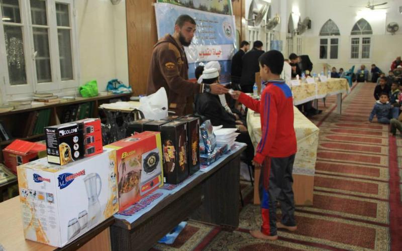 بالصور: أمسية قرآنية بالمغازي