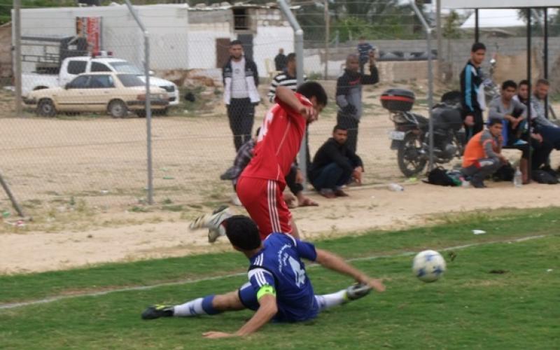 صور: أهلي النصيرات يتعادل مع بيت حانون