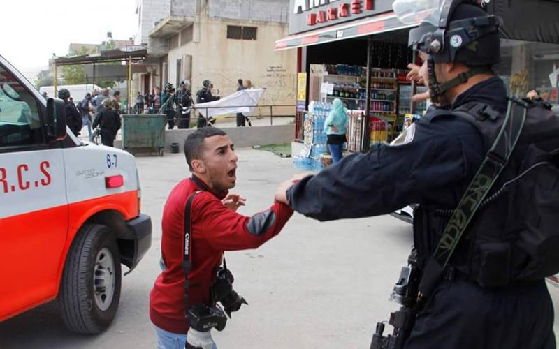 صور: اعتداء الاحتلال على الصحفيين بحوارة