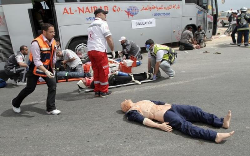 صور مناورة للدفاع المدني والإسعاف في خانيونس