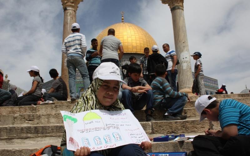 بالصور.. أطفال فلسطين يجددون البيعة والحُب للأقصى