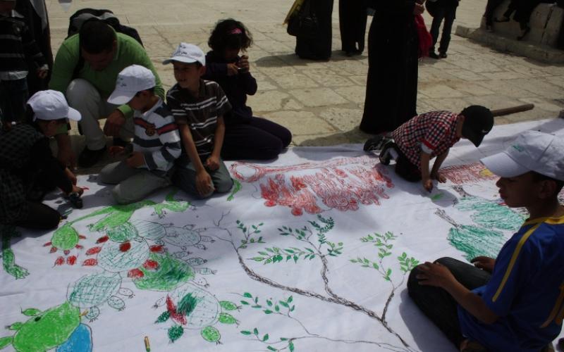 بالصور.. أطفال فلسطين يجددون البيعة والحُب للأقصى