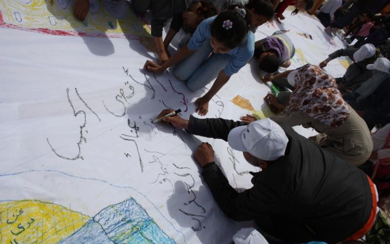 بالصور.. أطفال فلسطين يجددون البيعة والحُب للأقصى