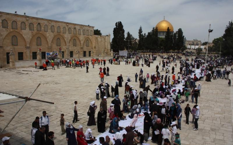 بالصور.. أطفال فلسطين يجددون البيعة والحُب للأقصى