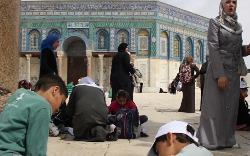 بالصور.. أطفال فلسطين يجددون البيعة والحُب للأقصى