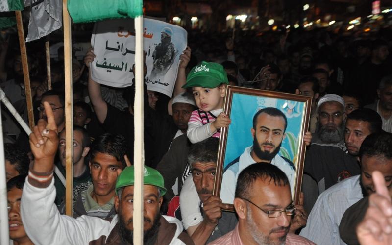 صور.. مسيرة حاشدة في رفح نصرة للأسرى