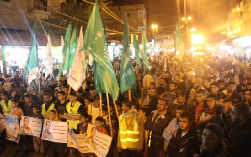 صور: مسيرة برفح تندد باستشهاد "أبو حمدية"
