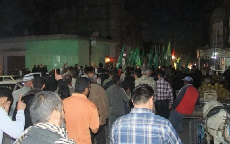 بالصور: جماهير الوسطى تنتفض غضباً لاستشهاد "أبو حمدية"