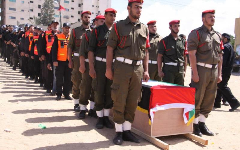 صور: الداخلية تنظم جنازة شرفية للشهيد أبو حمدية