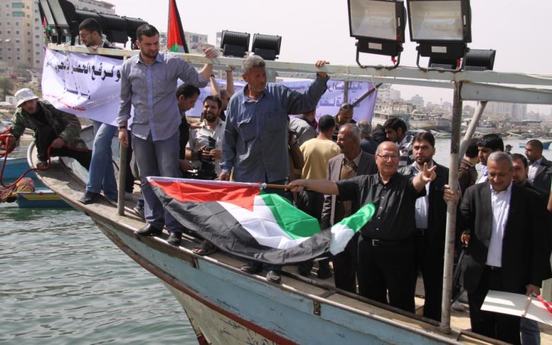 صور: "حقنا نصطاد بحرية في بحرنا"