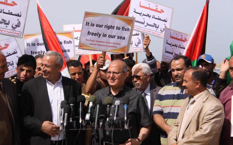 صور: "حقنا نصطاد بحرية في بحرنا"