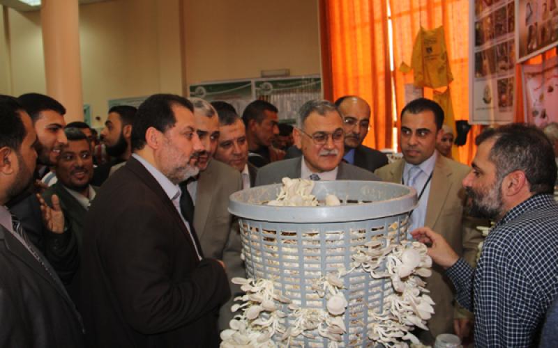 صور: الزراعة تفتتح معرضها الرابع‎