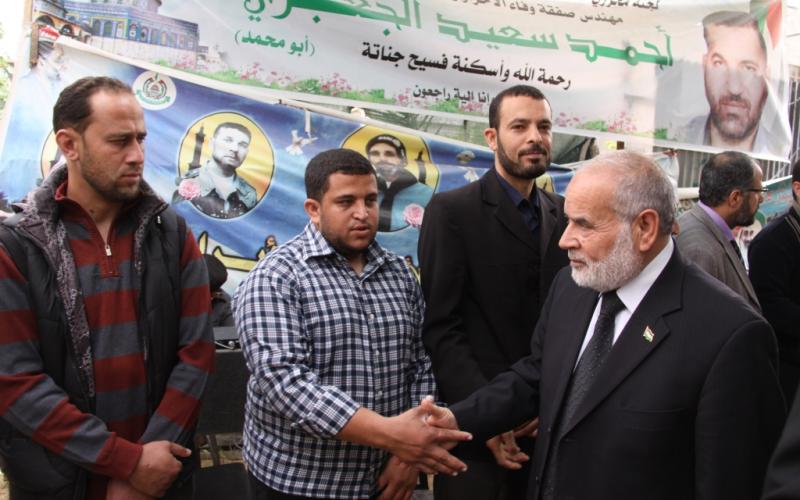 بالصور: بحر يطالب بأسر جنود إسرائيليين