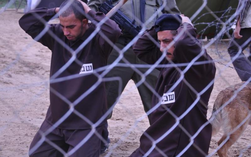 صور: عرض يحاكى الانتفاضة الشعبية بغزة