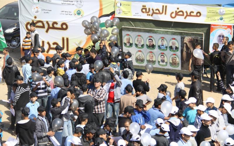 صور: وقفة طلابية تضامناً مع الأسرى