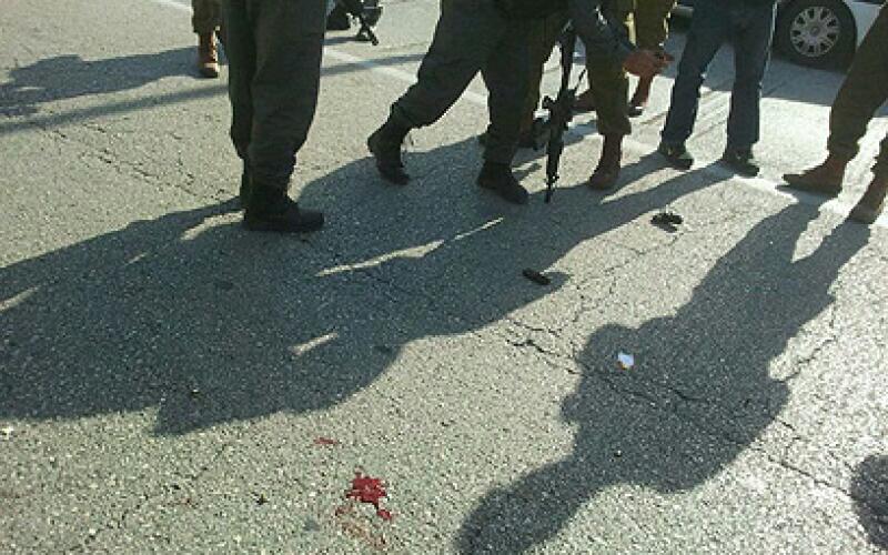 بالصور: فلسطيني يقتل مستوطن ويخطف سلاحه في نابلس