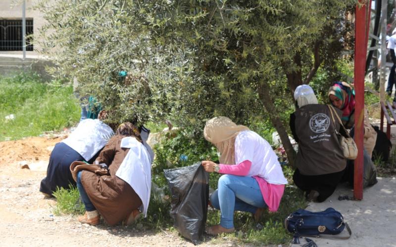 بالصور: حملة خضراء بجامعة النجاح بنابلس