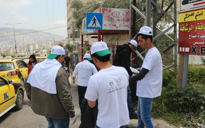 بالصور: حملة خضراء بجامعة النجاح بنابلس
