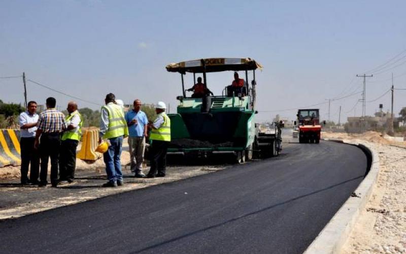 صور: سير العمل في شارع صلاح الدين