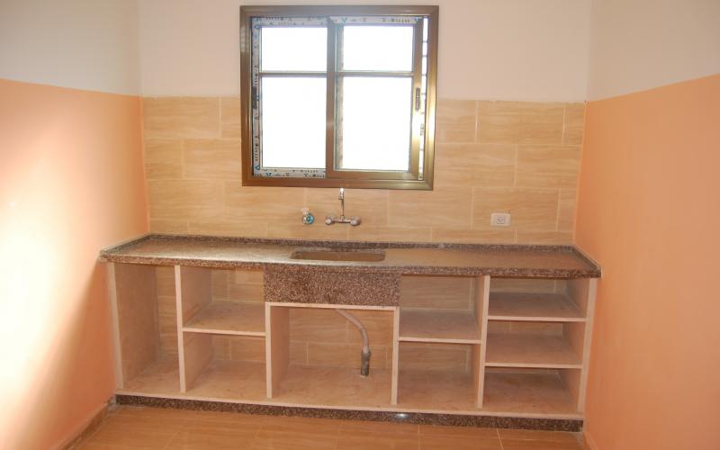 الهيئة العربية لإعمار غزة تسلم 5 وحدات سكنية