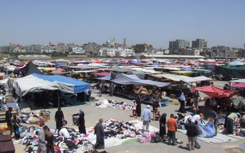 بالصور: الأسواق الشعبية.. مصدر رزق لا ينقطع